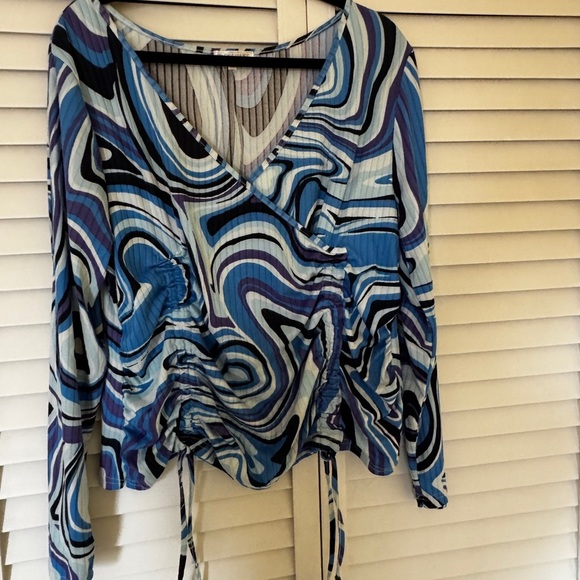Stylish Blue and Purple Long Sleeve Top - Picture 3 of 4